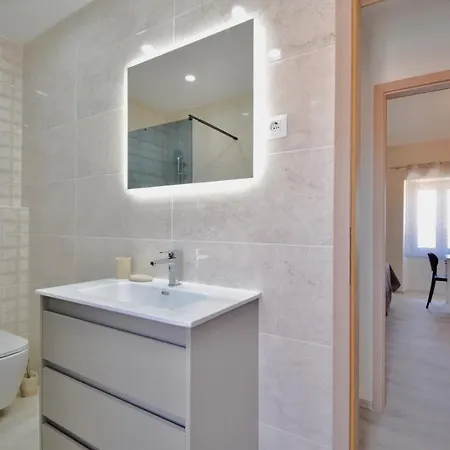 Apartament Sea View 40m From The Fažana